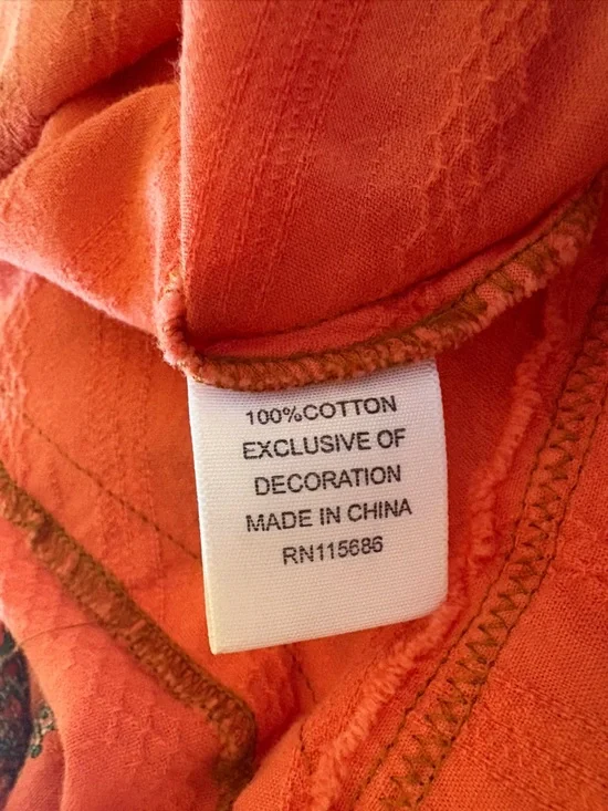 3J Workshop Johnny Was | Floral embroidered button down. Feminine Unique Boho - Picture 8 of 9